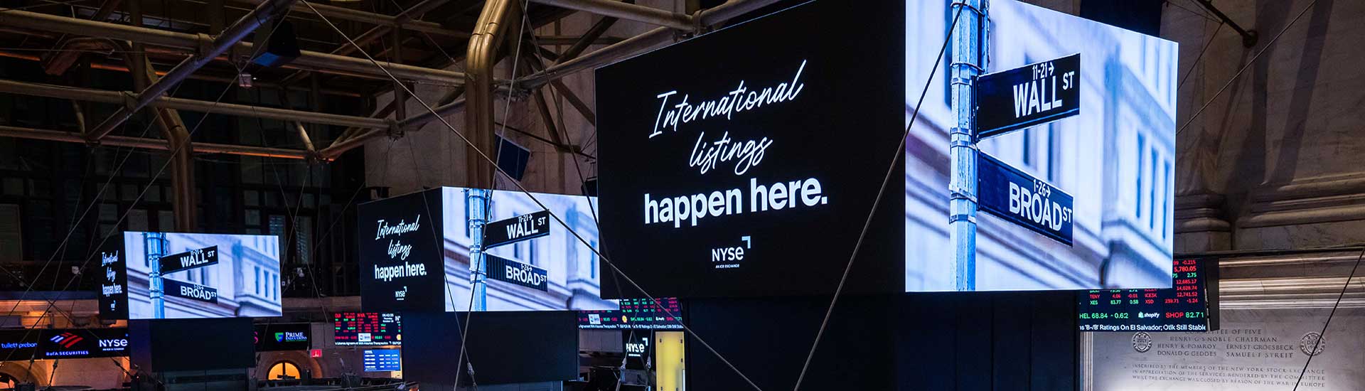 NYSE Trading Floor featuring The Marvelous Mrs. Maisel cast